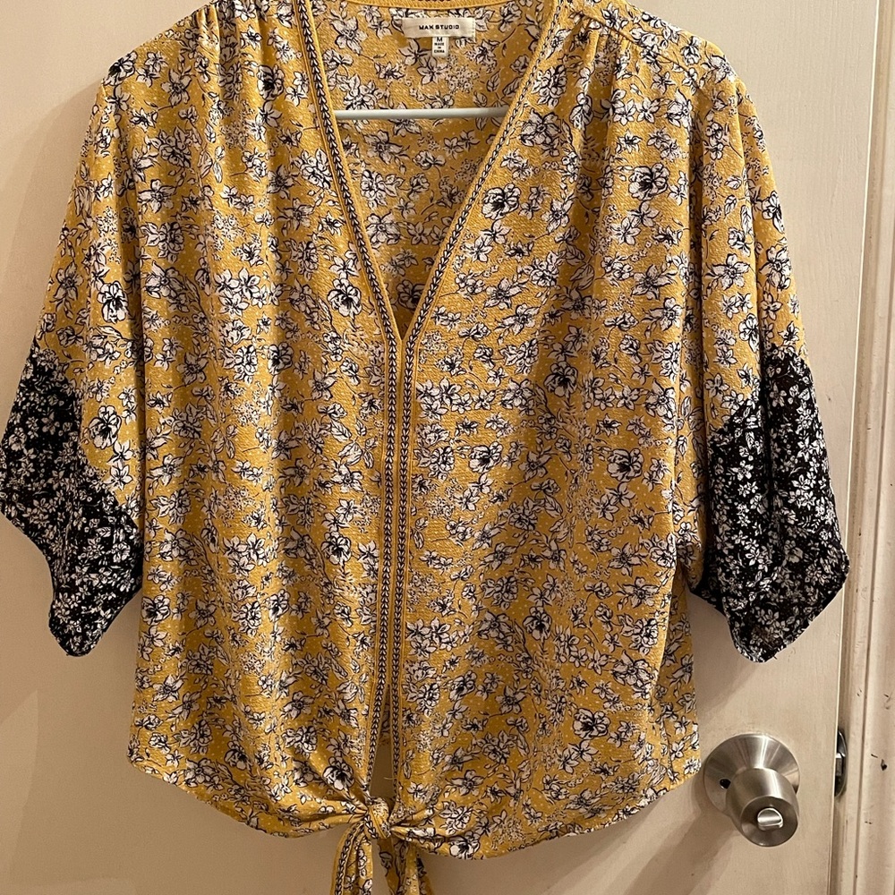 Max Studio Yellow and Black Floral Blouse Size Medium